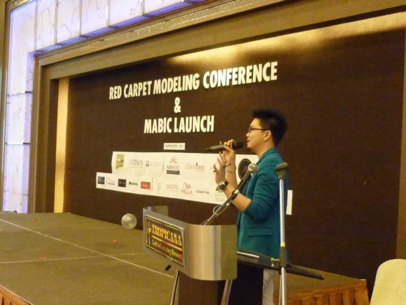 Red-Carpet-Modeling-Conference-2011-13