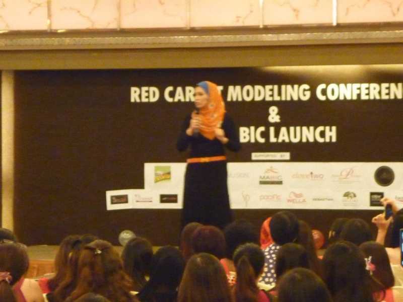 Red-Carpet-Modeling-Conference-2011-22