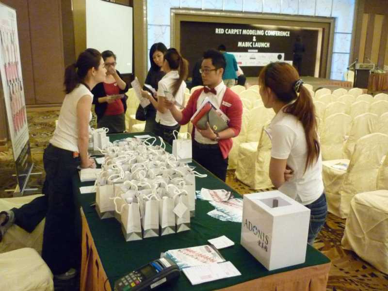 Red-Carpet-Modeling-Conference-2011-28