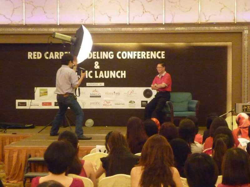 Red-Carpet-Modeling-Conference-2011-36