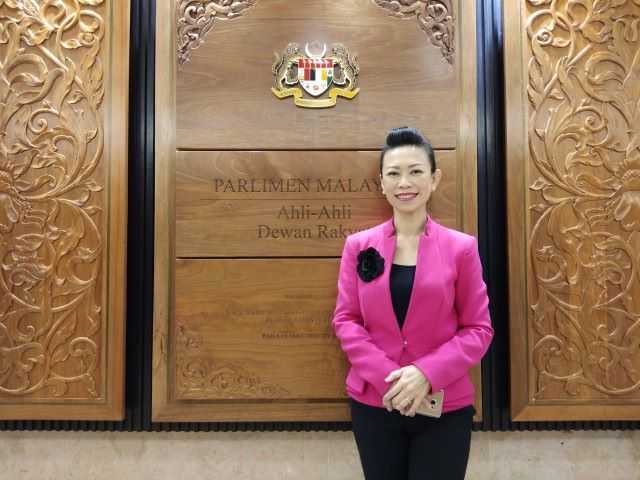 Suiting-Up-The-Malaysian-Members-Of-Parliament-15